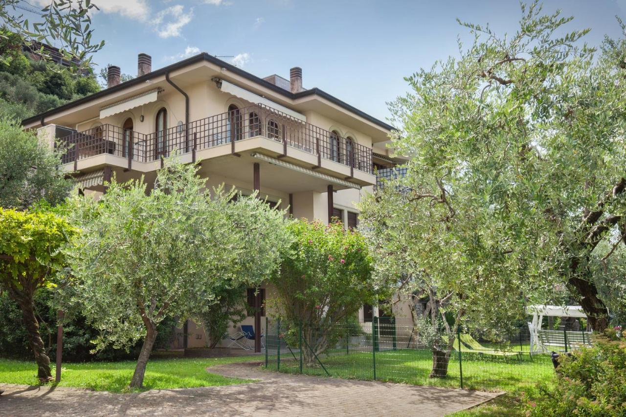 Apartment Frader Otto With Lake View Torri Del Benaco Buitenkant foto