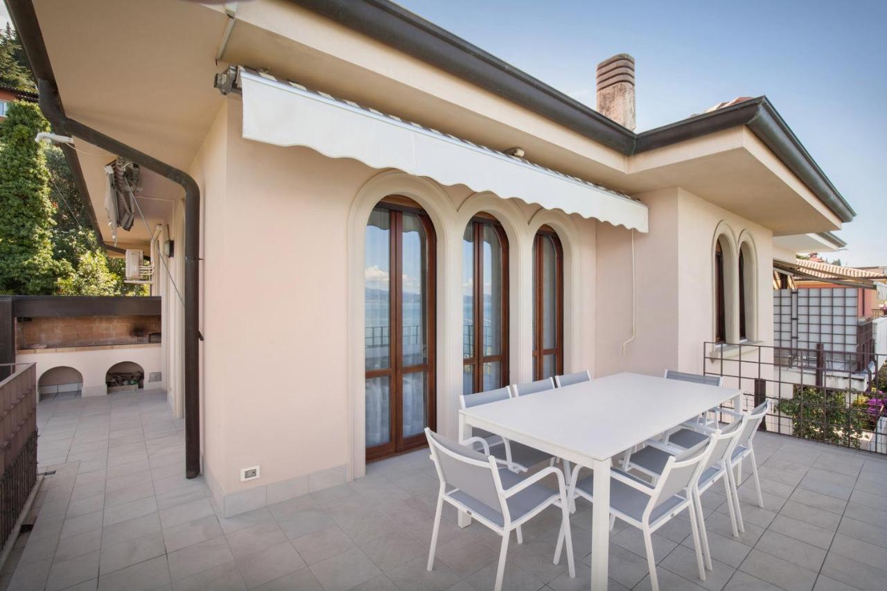 Apartment Frader Otto With Lake View Torri Del Benaco Buitenkant foto